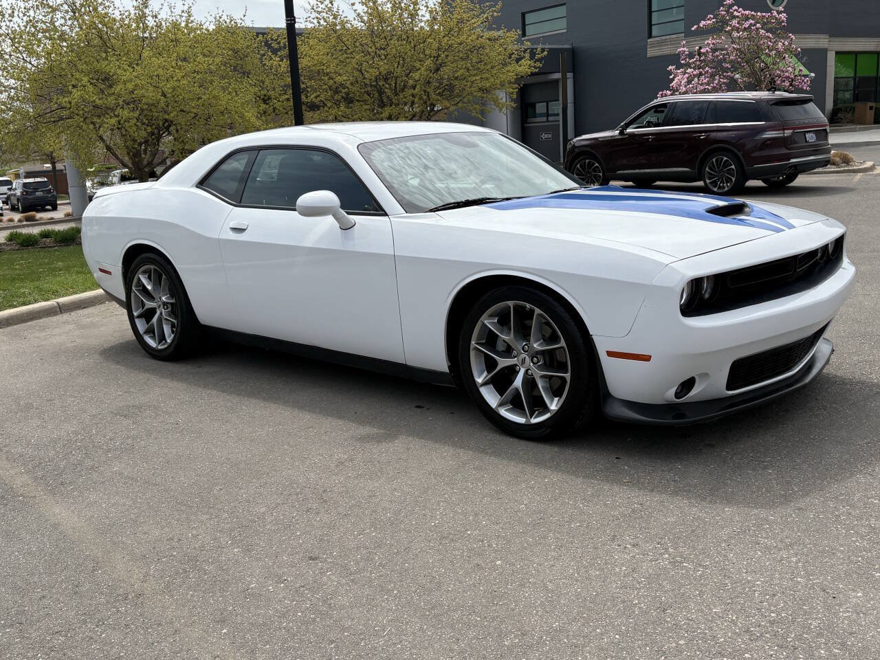 Used 2022 Dodge Challenger GT RWD image 5