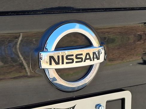 Used 2021 Nissan Rogue Sport S image 30