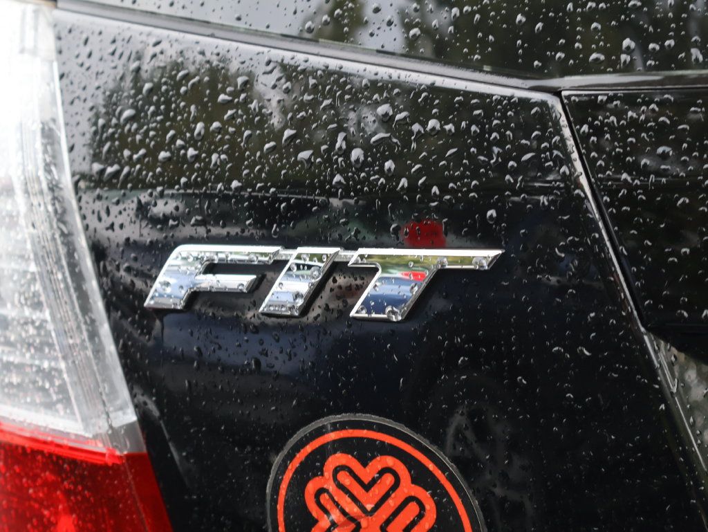 Used 2013 Honda Fit Sport image 8