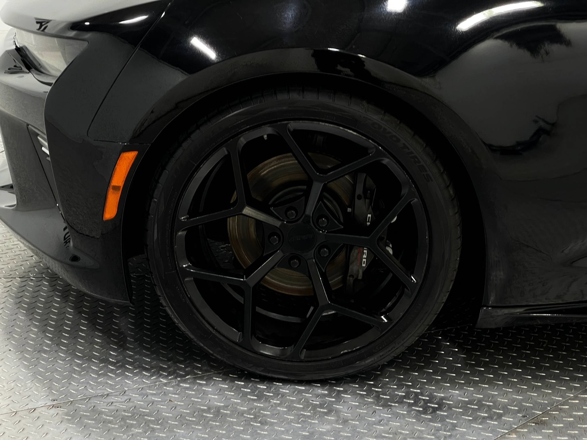 Used 2018 Chevrolet Camaro SS RWD image 32