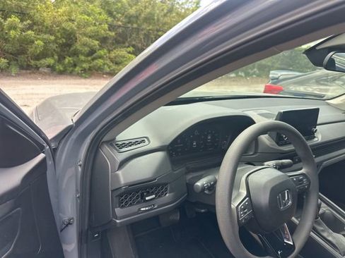 Used 2025 Honda Accord SE image 20