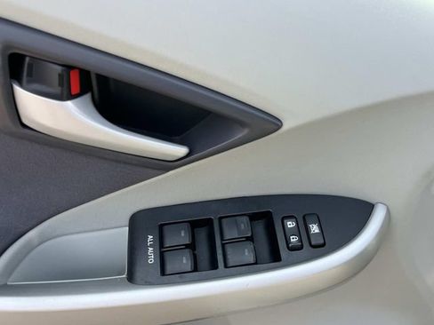 Used 2011 Toyota Prius Two FWD image 40