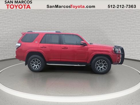 Used 2019 Toyota 4Runner SR5 Premium image 4
