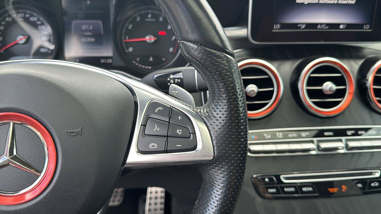 Used 2019 Mercedes-Benz GLC 300 4MATIC Coupe image 14