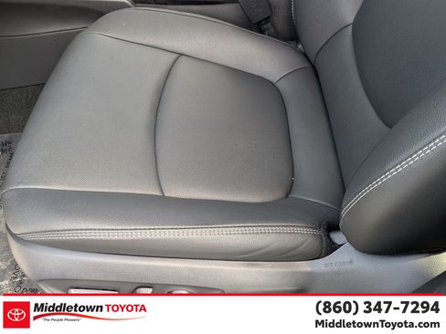 Certified 2025 Toyota Corolla Cross XLE AWD/4WD image 15