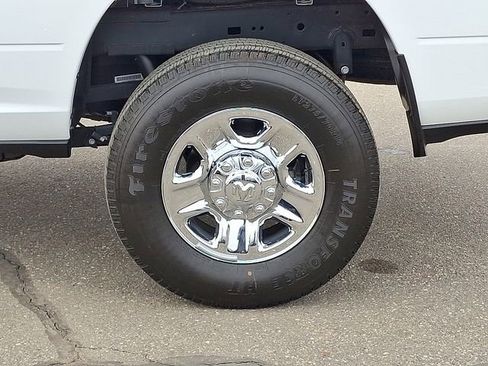 Used 2024 RAM 2500 Tradesman w/ Chrome Appearance Group image 26