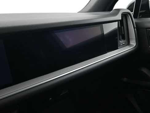 Certified 2024 Porsche Cayenne image 22