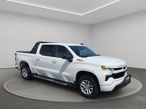 Used 2023 Chevrolet Silverado 1500 RST w/ Z71 Off-Road Package AWD/4WD image 8