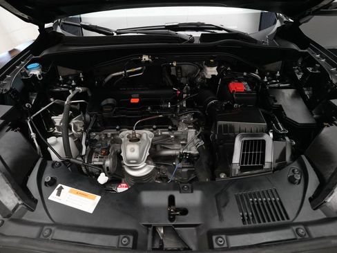 Certified 2024 Honda HR-V LX image 3