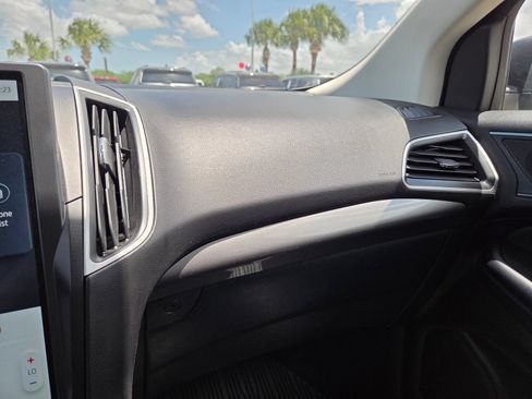 Used 2024 Ford Edge SE AWD/4WD image 36