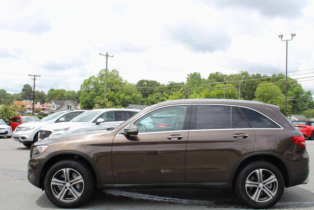 Used 2016 Mercedes-Benz GLC 300 4MATIC image 10