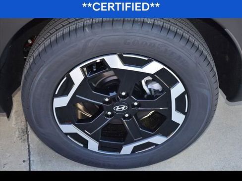 Certified 2025 Hyundai Santa Fe SEL FWD image 19