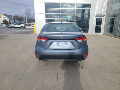 Used 2024 Toyota Corolla LE image 6
