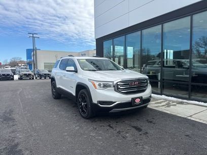 Used 2019 GMC Acadia SLT w/ LPO, Floor Liner Package