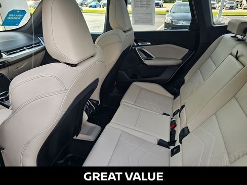 Used 2025 BMW X1 xDrive28i w/ M Sport Package AWD/4WD image 16