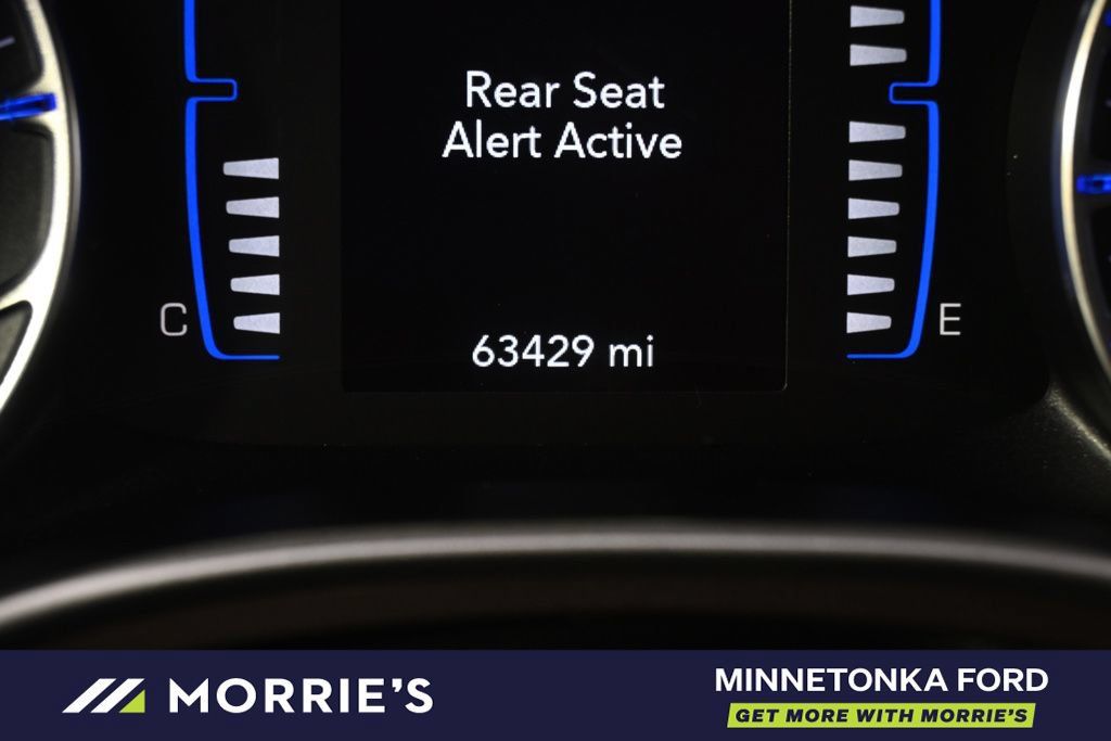 Used 2023 Chrysler Voyager LX FWD image 29