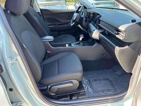 Used 2024 Hyundai Kona SEL image 16