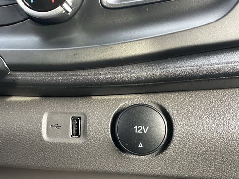 Used 2023 Ford Transit 350 XL image 30