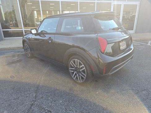 Used 2025 MINI Cooper S FWD image 8
