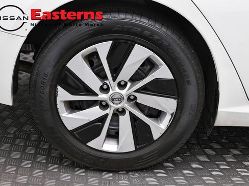 Used 2024 Nissan Altima 2.5 S FWD image 29