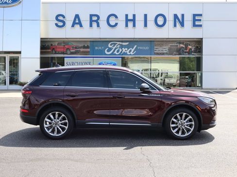 Used 2020 Lincoln Corsair AWD w/ Premium Package image 2