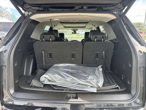 Used 2020 Chevrolet Traverse Premier w/ Redline Edition AWD/4WD image 15