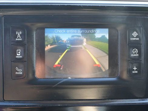 Used 2017 Chrysler Pacifica LX image 15