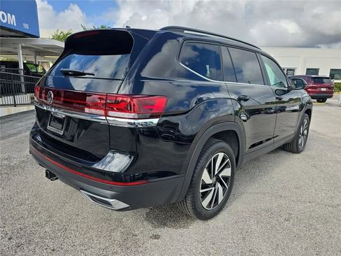 New 2026 Volkswagen Atlas SE image 3