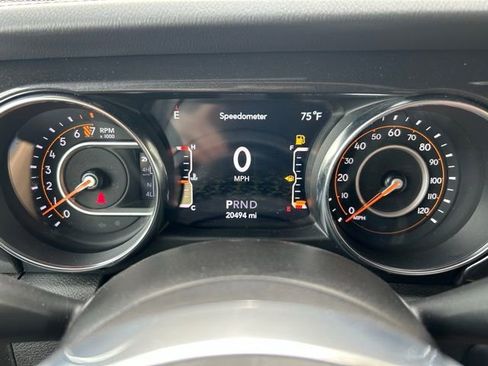 Certified 2022 Jeep Wrangler Unlimited Sahara AWD/4WD image 2