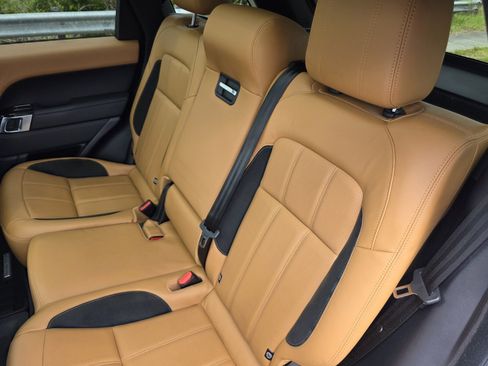 Used 2019 Land Rover Range Rover Sport Supercharged image 16