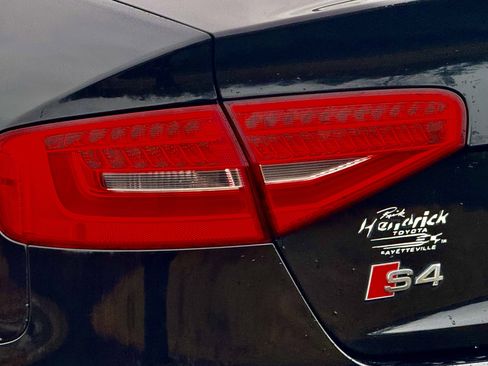 Used 2013 Audi S4 Prestige image 34