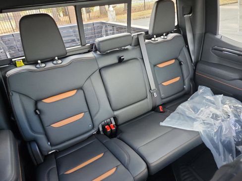 New 2026 GMC Sierra 1500 AT4 w/ AT4 Premium Package image 15
