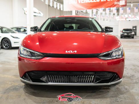 Used 2022 Kia EV6 Wind image 2