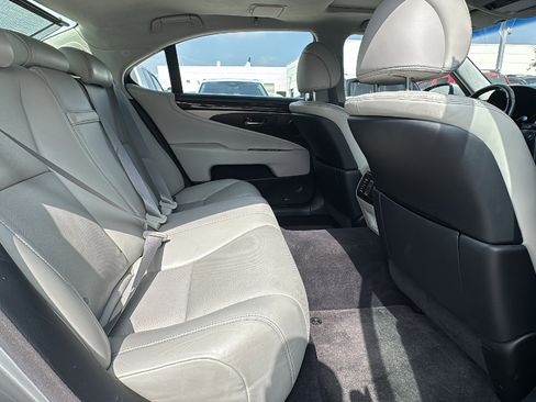 Used 2013 Lexus LS 460 L w/ Preferred Accessory Package image 25