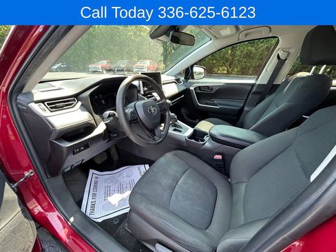Used 2023 Toyota RAV4 XLE w/ Convenience Package AWD/4WD image 23