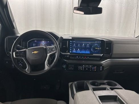 Used 2024 Chevrolet Silverado 3500 LT image 20