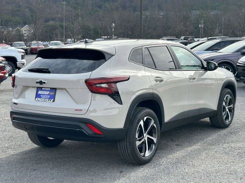 New 2026 Chevrolet Trax RS w/ Driver Confidence Package image 3