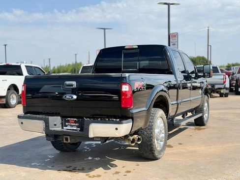 Used 2016 Ford F250 Lariat w/ Lariat Ultimate Package AWD/4WD image 4