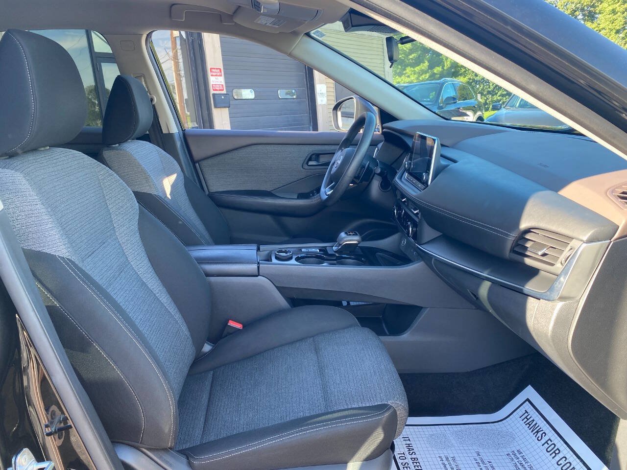 Used 2022 Nissan Rogue S AWD/4WD image 28