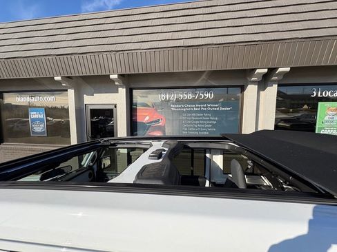 Used 2024 Jeep Wrangler Sport S image 24