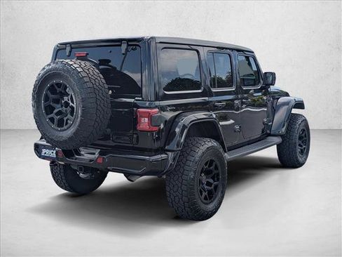 Used 2020 Jeep Wrangler Unlimited Sahara AWD/4WD image 5