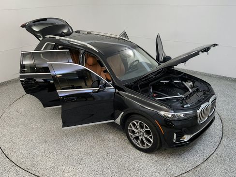 Used 2022 BMW X7 xDrive40i w/ Executive Package AWD/4WD image 17