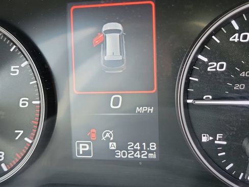 Used 2023 Subaru Outback Premium AWD/4WD image 30