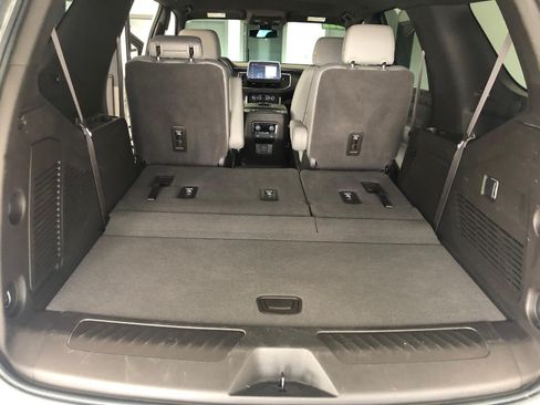 Used 2022 Chevrolet Tahoe LT AWD/4WD image 12