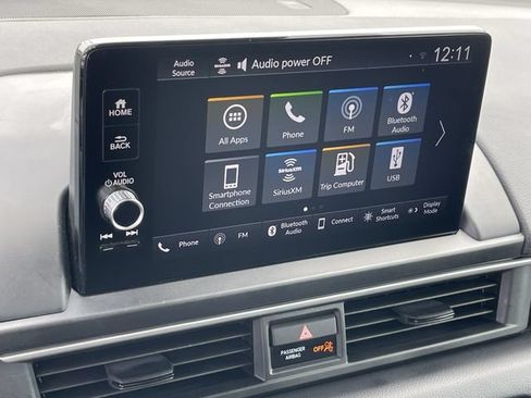 Used 2025 Honda Pilot EX-L image 16