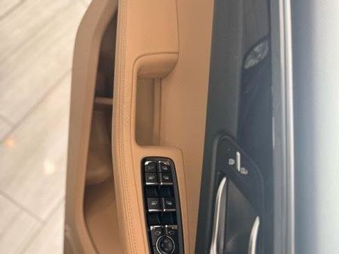 Used 2021 Porsche Macan image 16