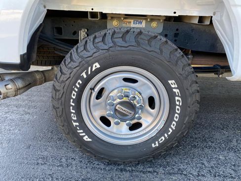 Used 2023 Ford F250 XL w/ XL Off-Road Package AWD/4WD image 15