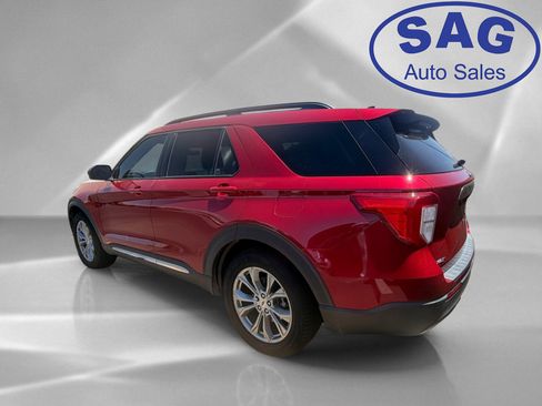 Used 2022 Ford Explorer XLT w/ Equipment Group 202A RWD image 4