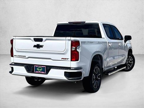 Used 2023 Chevrolet Silverado 1500 RST RWD image 2