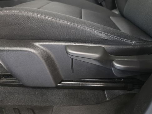 Used 2025 Chevrolet Colorado Trail Boss AWD/4WD image 13